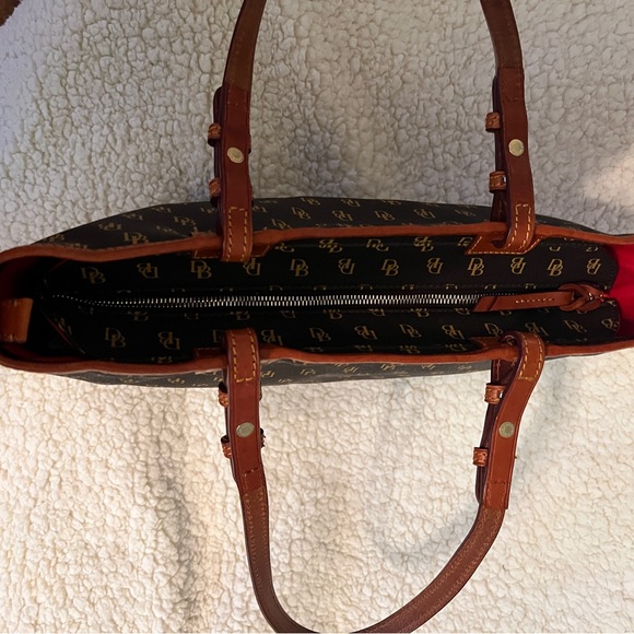 Dooney and Bourke tote - Picture 5 of 9